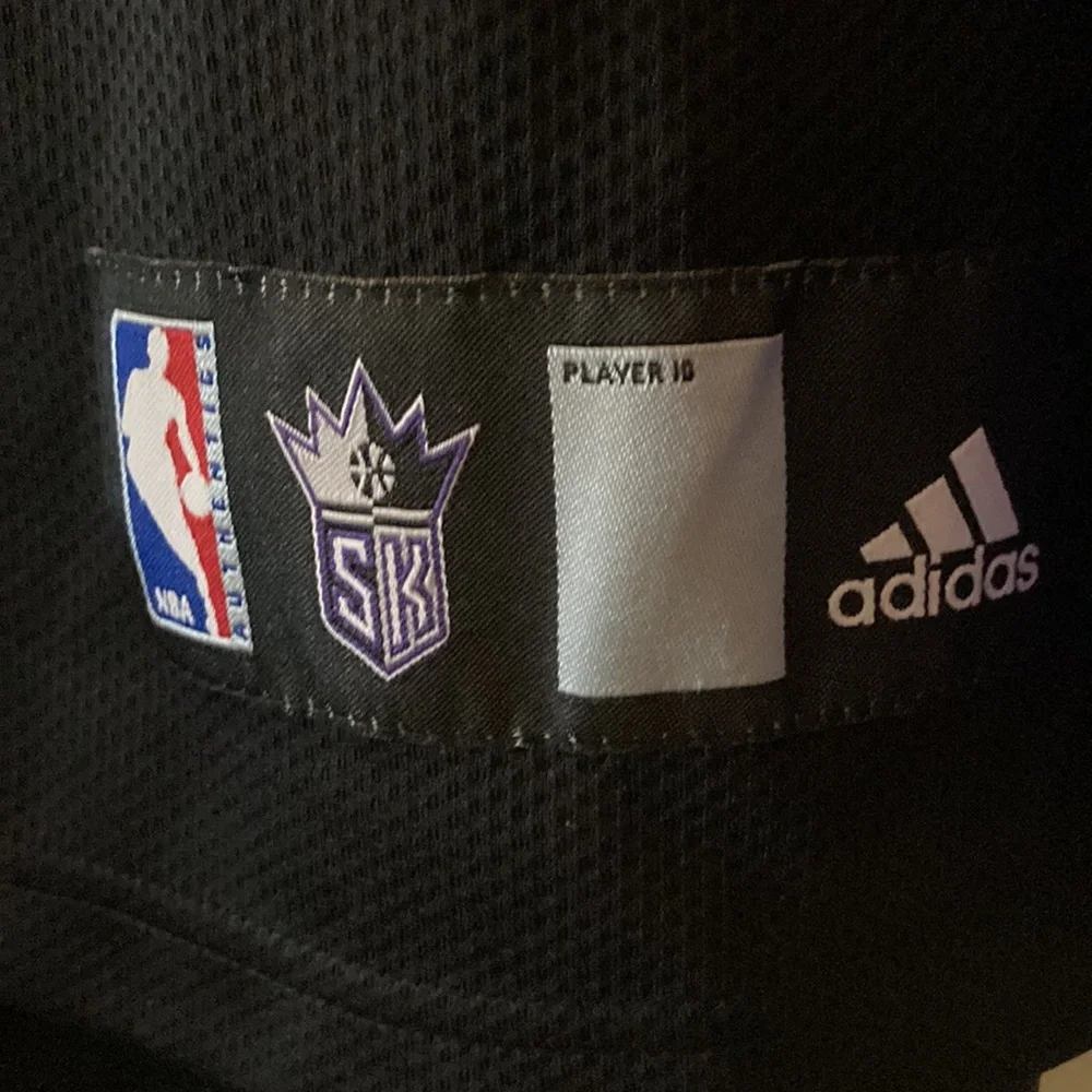 Men’s king’s jersey - Picture 2 of 5